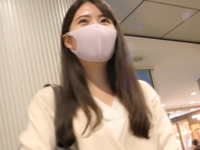 【マスク美女の巨乳誘惑】『感じちゃう…』謎めいたマスク美女が、巨乳を揺らしながらパイパンマンコをビンビンチンコで激ピストン！おっぱい好きにはたまらない、エロすぎるセックス体験！♡