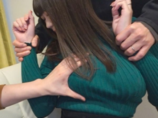 【人妻NTR】「擦るだけね…ねぇ！挿ってるって…ッ！」巨乳妻を友人に抱かせる夫！嫌がりながらも感じてしまう…