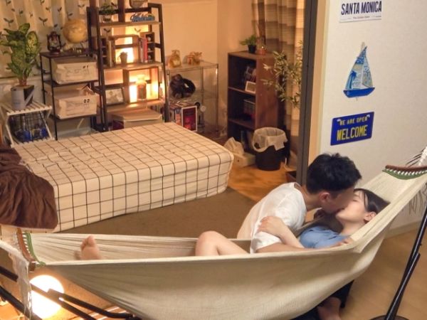 【むちむちお姉さんの隠し撮りSEX】『ダメ…でも気持ちいい…』清楚系むちボディお姉さんを密室に連れ込み、甘いキスから始まるイチャラブ性交を盗撮！喘ぎ声と淫らな姿が丸見えの危険な映像♥