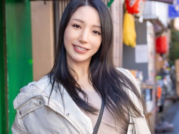 【人妻】40代とは思えない美ボディ巨乳な社長夫人が欲求不満を募らせ他人チンポに縋る不倫ハメ撮り性交！
