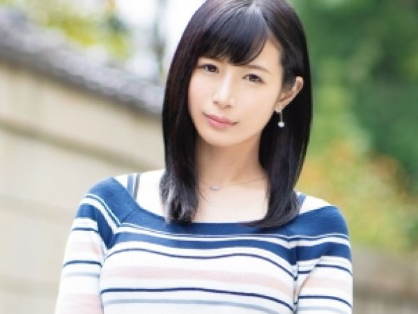 【素人】仕事に追われ忙殺されるお姉さんが愛してしまった既婚者男性…久しぶりの2人きりの時間に浸り愛し合う不倫中出し性交！