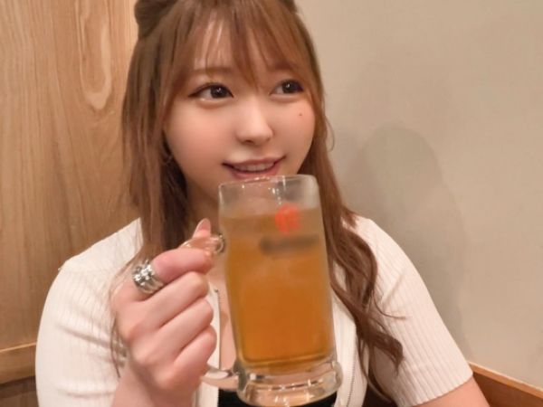 【素人】中学校卒業以来に再会したインフルエンサーとハメ撮りSEX！電マクリ当てピストンで悶絶アクメ！