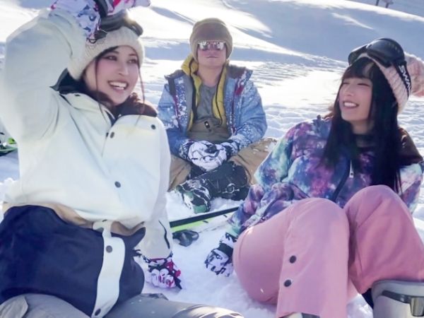 【JDナンパ】スキー旅行中の女子大生コンビをゲット！底なし性欲でアヘ顔連発、連続痙攣アクメでイキまくり！冬の寒さも忘れるほど熱いセックスに溺れる！