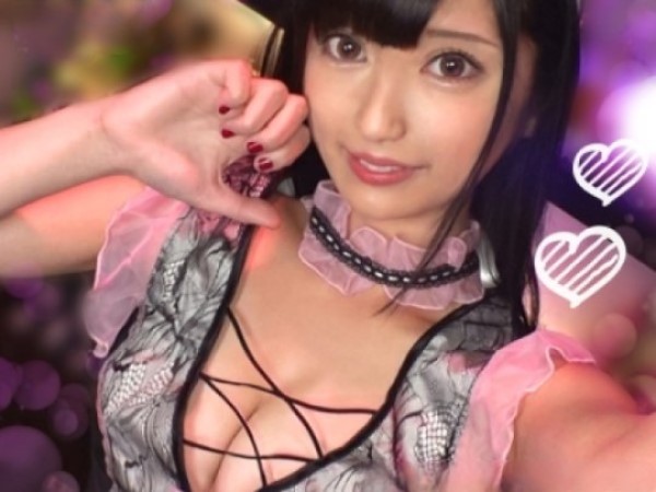【メイドカフェの裏側】『お客様…もっと…』スレンダー美少女がメイド服で大胆変身！生チンポに夢中で、底なしの性欲を曝け出す！コスプレSEXで本気モード全開！！