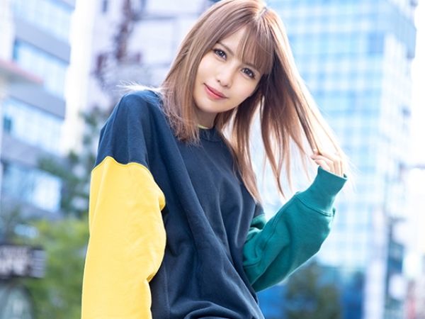 【ギャル】芸能界に憧れてアパレル店員の美人ギャルがAVデビュー!2本のチンポを貪欲に咥え込み乱れる3Pセックス!