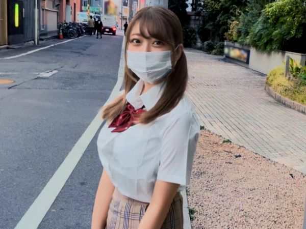 【素人】抱き心地MAXな爆乳爆尻制服ツインテ娘がムチ肉を震わせ嬌声をあげる着衣ハメ撮り性交！