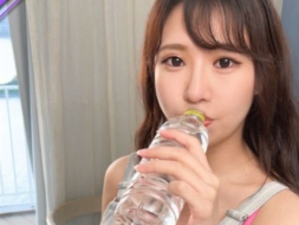 【素人】100㎝巨尻の美人キャバ嬢がデカチンピストンでイキまくる肉欲絶倫性交！手マンで潮吹き＆バイブ電マ責め！