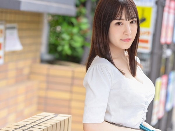 【激カワ美少女宅配サービス】『何でもしちゃうよ♡』素人男性の願望を叶える神対応！エッチな要求にも笑顔で応える美少女のご奉仕セックス！！