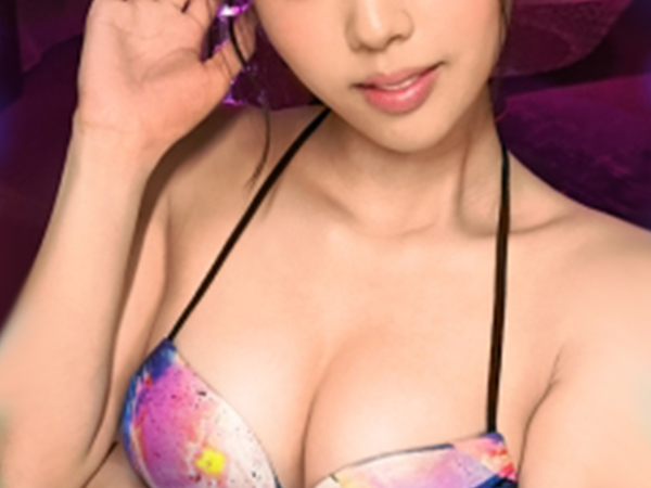 【キャバ嬢ぶっかけ乱交】小柄で可愛い顔したキャバ嬢がバイブ責めで悶絶！濃厚ベロチューしながら生ハメセックス！最後は顔も体もザーメンまみれで大満足♡