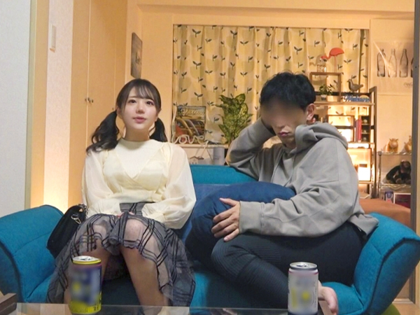 【隠し撮りNTR】『ダメ…見られてる…』アイドル顔負けの美少女を密かに撮影！ 激ピストンで感じまくる姿は必見！ 素人娘の淫乱スイッチON♥︎