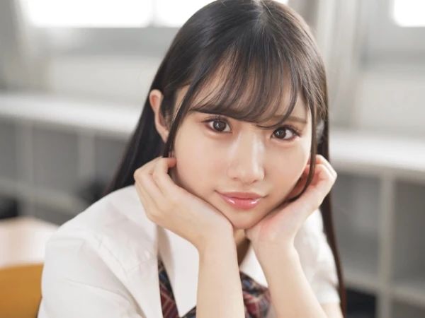 【主観】幼馴染で後輩の美少女と授業をサボって保健室で盛り合うイチャラブSEX♥騎乗位で膣奥にチンポを擦り付け痙攣絶頂!