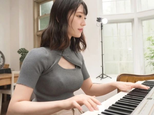 【美少女】密着ベロチュー＆じゅぽフェラで濡れたアソコにチンポを迎え入れる本能剥き出し連続絶頂SEX！