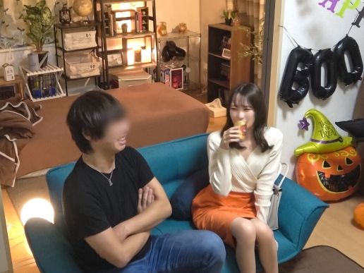 【素人ナンパ】色白スレンダー美少女をゲット！ゴム無し生ハメSEXまで持ち込む一部始終を隠しカメラで盗撮！ウブな反応がたまらない！！