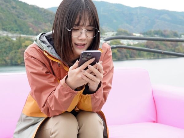 【涼森れむ】ラブホで出会った陰キャ美少女清掃員とダメニートのイチャイチャ中出しSEX！◆フェラ、乳首舐め手コキ