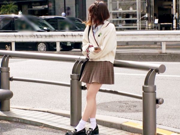 【素人】「なんかいっぱい射精ちゃったよ？ｗ」地下アイドルの手コキフェラで挿入前に暴発口内射精！