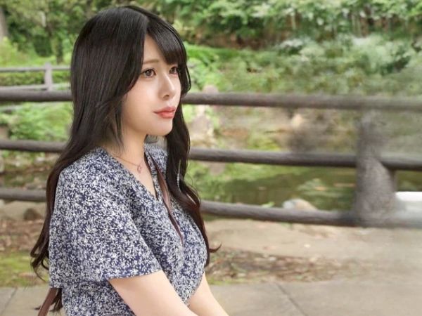 【人妻】チンポ狂いの異常性欲妻が他人デカチンに貪欲にむしゃぶりつく激イキファック！不貞ハメ撮り不倫性交！