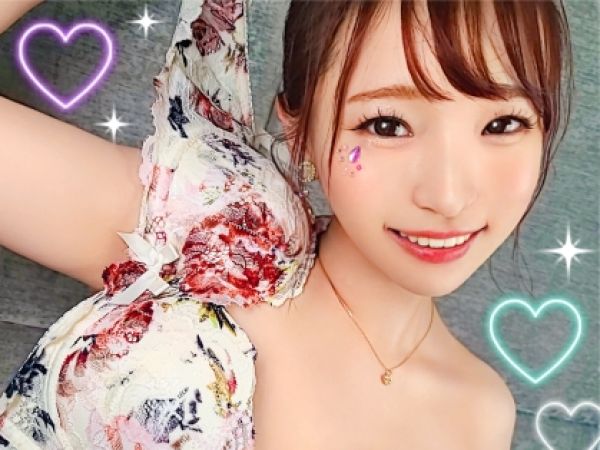 【素人】美乳美尻のスレンダー美少女が顔騎クンニで発情オナニー！チンポ求めて背面座位挿入→バック激ピス無許可中出し！