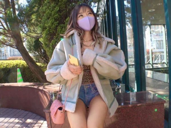 【ギャル】美乳美脚のスレンダーエロギャルをホテルに向かう車内でパコハメ高速ガン突き着衣SEX！