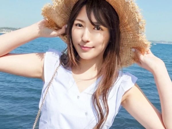 【中出し】美乳むち尻なパイパン美女の愛人と行く中出し小旅行！肉厚プリケツに腰を激しく叩きつけ密着膣内射精！＜ハメ撮り＞
