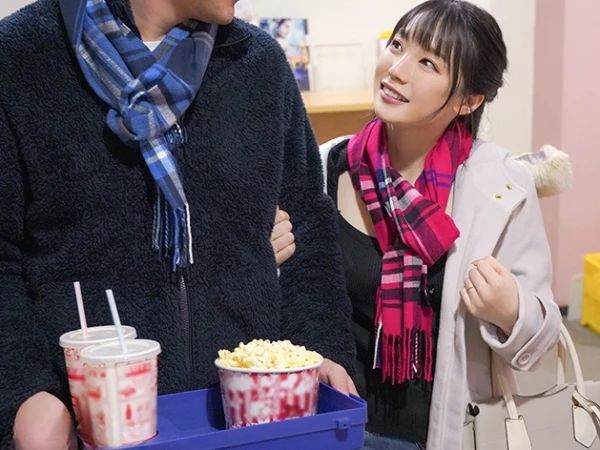 【人妻】婚活アプリで知り合いスピード婚に至った新婚夫婦の美人嫁を盗撮しまくるマンションのストーカー管理人…