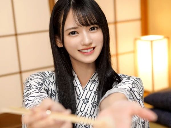 【八掛うみ】ちっぱい美少女な彼女と宿泊先の旅館でヤリまくるイチャラブ温泉旅行主観映像！◆フェラ、騎乗位