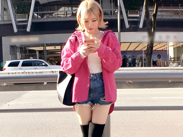 【金髪ギャル】今からこの可愛いギャルと生ハメしますw『イっちゃうっっ！！』セックス大好き令和ギャルを大人チンポで快楽漬け