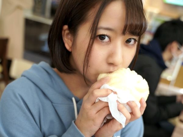 【素人】ムチムチ巨乳＆巨尻の妹系セフレと旅館で盛り合うハメ撮りSEX旅行！肉付き爆尻に腰を打ち付け大量中出し！