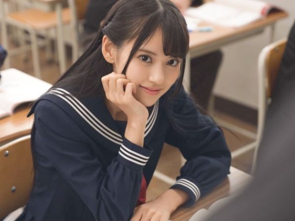 【八掛うみ】独占欲の強い優等生美少女が寝ている中年教師のチンポにしゃぶりつき職員室で愛し合うラブラブSEX！