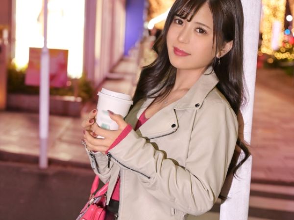 【ハメ撮り】「おっきいの好き…♥」喉奥までチンポを咥え込みしゃぶりつく巨乳美女の激イキ性交！