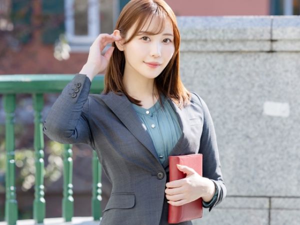 【高飛車OLの堕落】『やめて…でも…気持ちいい…』プライド高いキャリアウーマンが無理やり犯され、Mの快楽に目覚める！強引なセックスに抵抗できず、肉便器へと堕ちていく姿がエロすぎる！