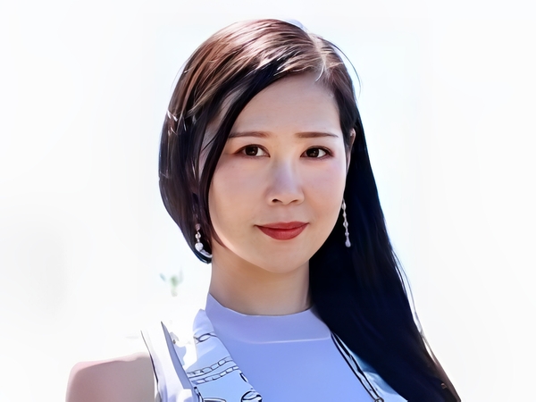 【敏感人妻の恥じらいプレイ】『ワキ舐めでゾクゾク…お尻ペンペンで発情しちゃう♡』三十路の奥様が、ワキ舐めとお尻叩きで意外な性感帯を刺激され、恥ずかしがりながらも大胆に乱れる！