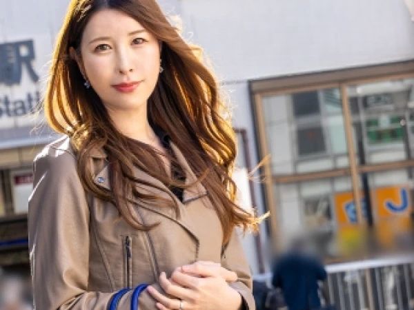 【人妻】年下の旦那を尻に敷いている36歳の高身長スレンダー美熟妻が隠し持ったMっ気を曝け出す激イキ不倫セックス！ハメ撮り