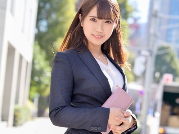 【OL】むち尻パンスト巨乳OLのフェラ＆乳首舐め手コキでフル勃起したチンポをパンツずらしハメ深挿しピストン着衣性交！