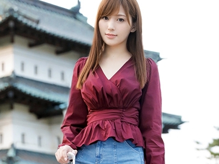 【素人チンコを味わうスレンダー美少女】マジカワ美少女が素人男性とエチエチセックス！ウブな素人チンコを濡れ濡れのおマンコで優しく包み込み、感じまくる！素人男性の夢が詰まった一戦！