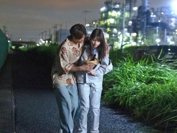 【中出し】人と関わらない日々を送っていた工場勤務のお姉さんがクズ男と出会って世界が一変するワンルーム同棲性活！